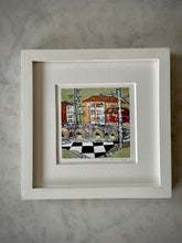 Load image into Gallery viewer, Ny! Stad med stenbro