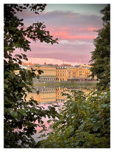Load image into Gallery viewer, Stadshotellet